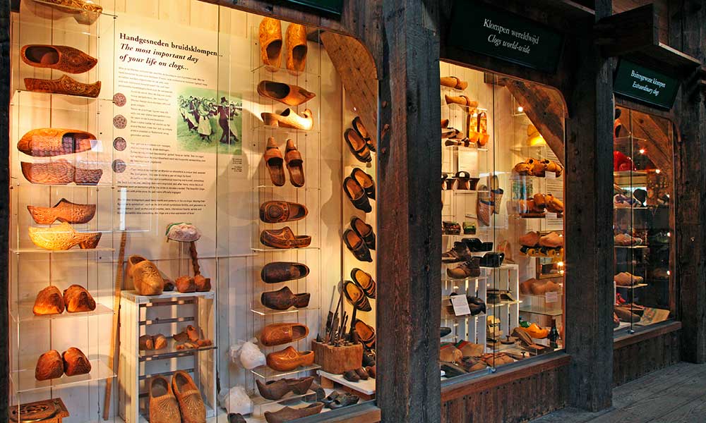 Klomepnmakerij-02 Klompenmakerij De Zaanse Schans