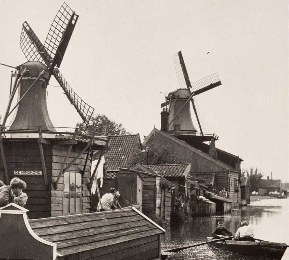Speelmolentje-De-Windhond-historie-NL-ZdGAZ_Zaanstad Miniature mill De Windhond